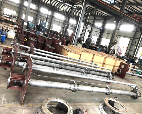 立式液下排污泵(液下污水泵)的材质价格差异大吗？